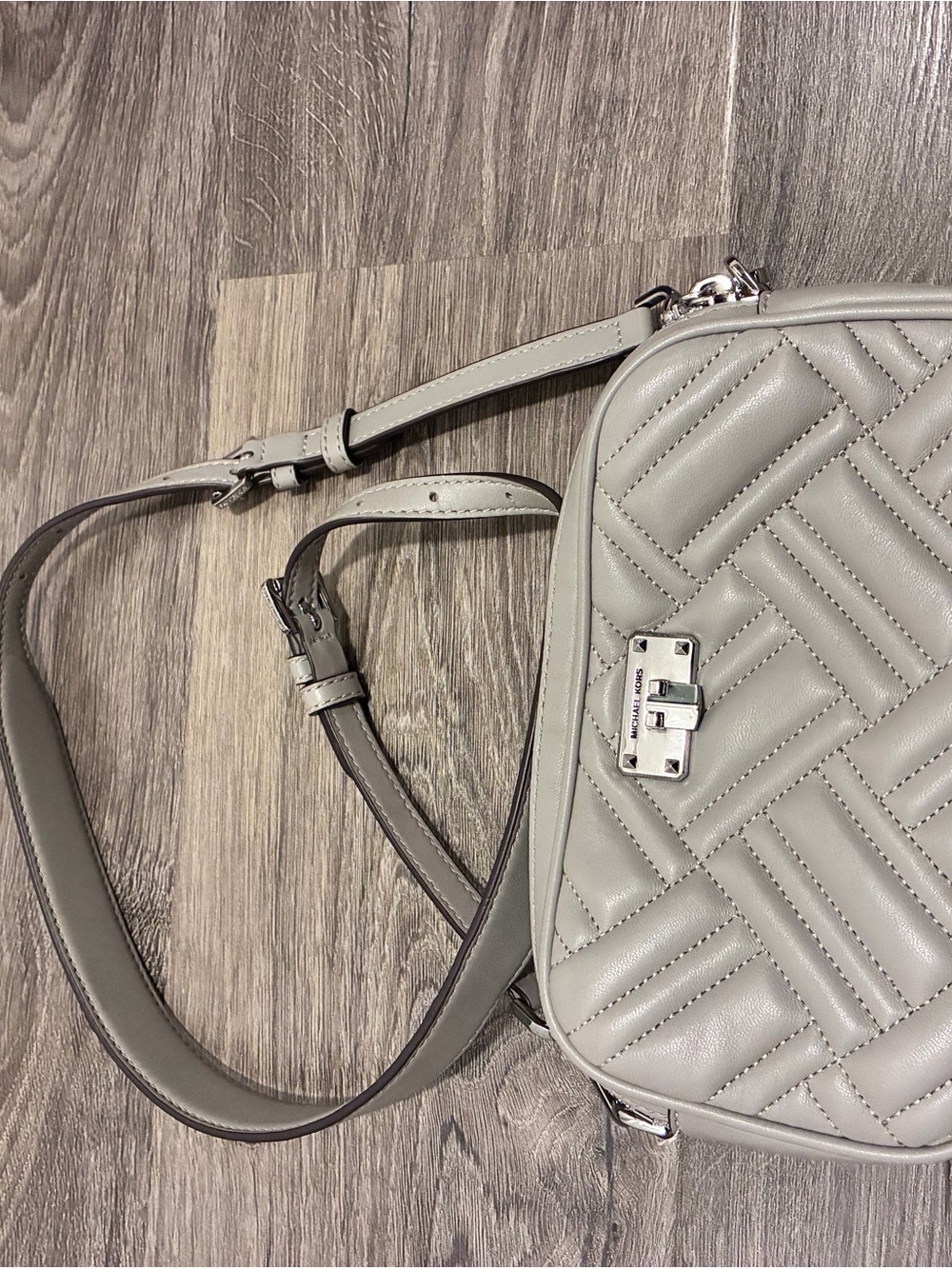 Michael Kors Quilted Leather Crossbody - Light Gray